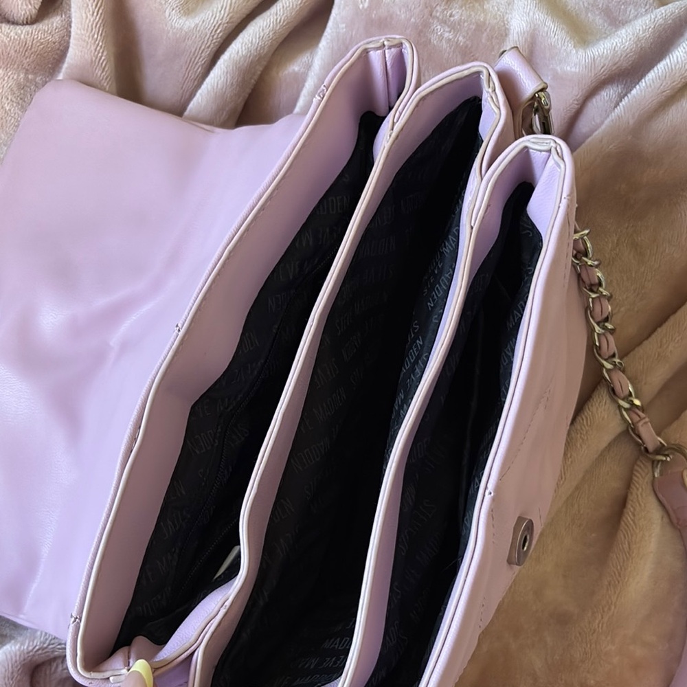 Steve Madden Quilted Pink Crossbody Bag with Chain Accent - Picture 8 of 9